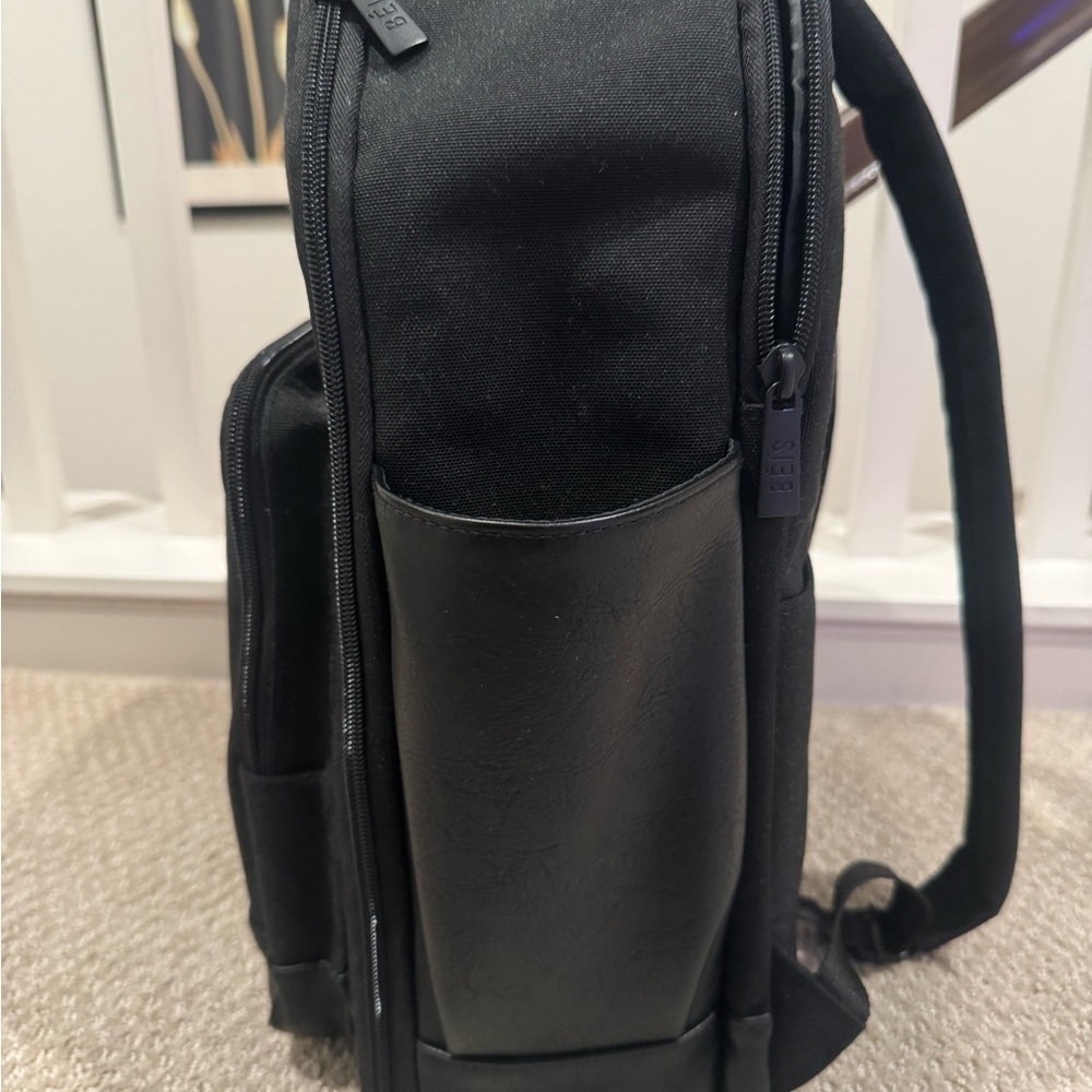 BEIS Black Backpack - Picture 2 of 9